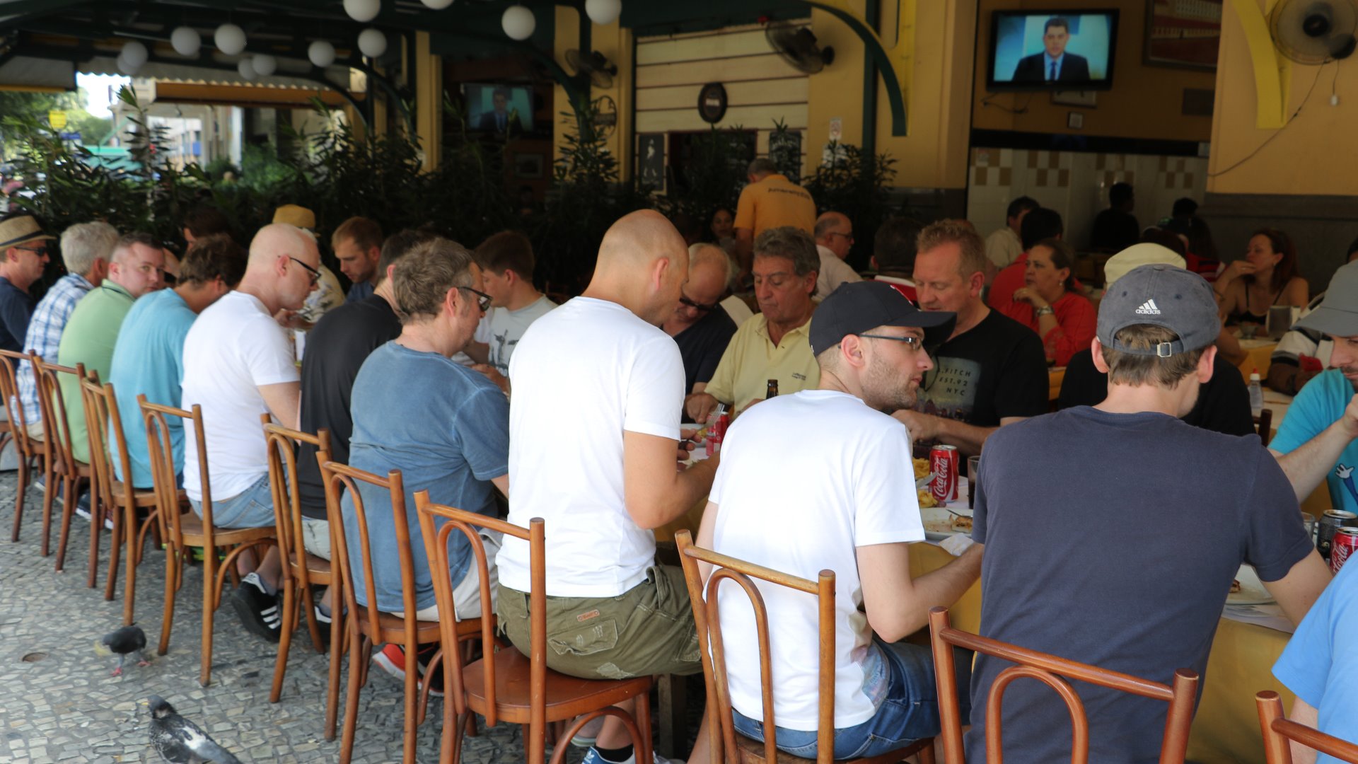 2016-11_LSV-Fussball-01-165-Rio-Stadttour_Mittagspause