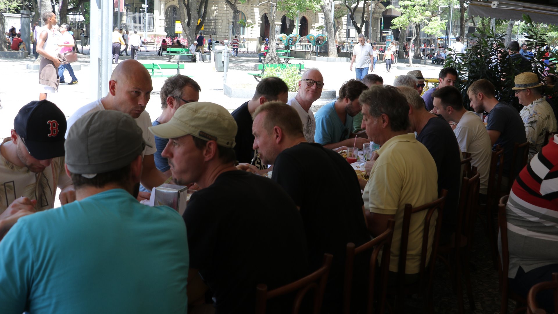 2016-11_LSV-Fussball-01-166-Rio-Stadttour_Mittagspause