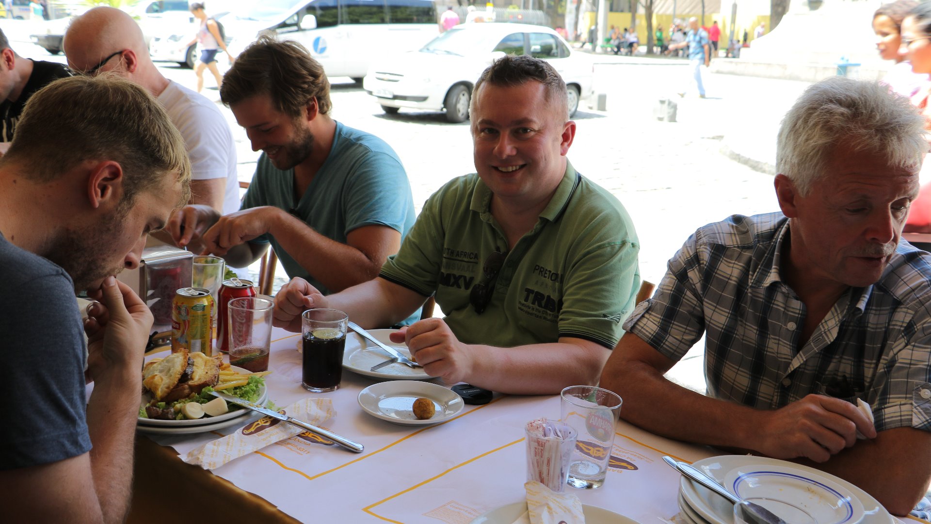 2016-11_LSV-Fussball-01-168-Rio-Stadttour_Mittagspause