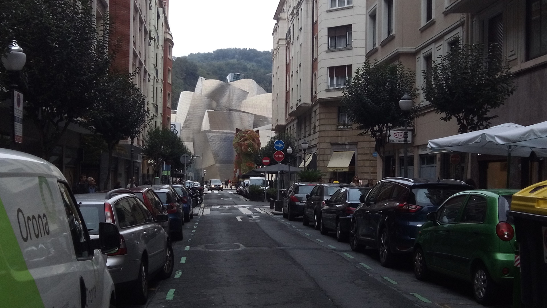 2017-09-22_015_Bilbao-Guggenheim-Museo_am-Vortag